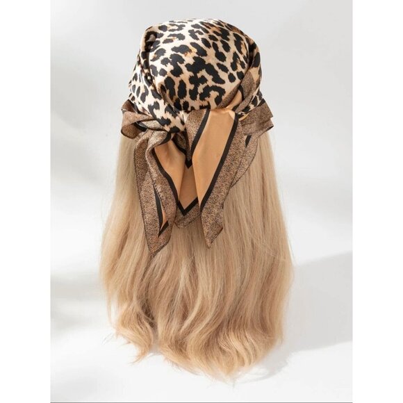 ⭐Elegant Bandana Square Scarf Silky Satin Vintage Animal Print Leopard Wrap New - Picture 6 of 9